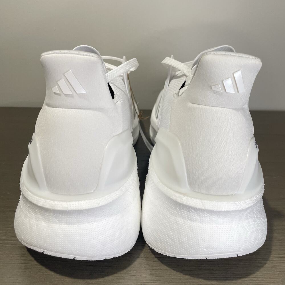 Adidas Mens Size 14 Shoes NEW Ultraboost 5 Running Triple White ID8813 - Picture 6 of 10